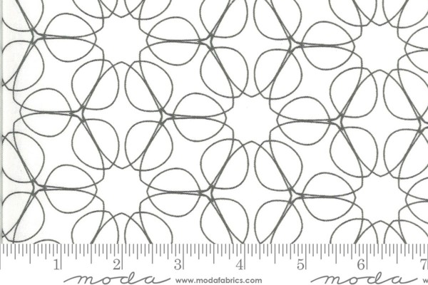 Quotation by Brigitte Heitland Ellipse Cream-Graphite