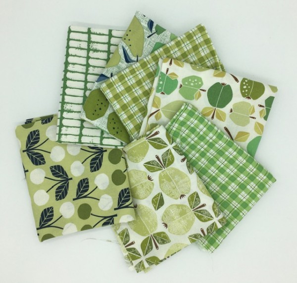 Fat Quarter Set Under the Appletree green Loes van Oosten