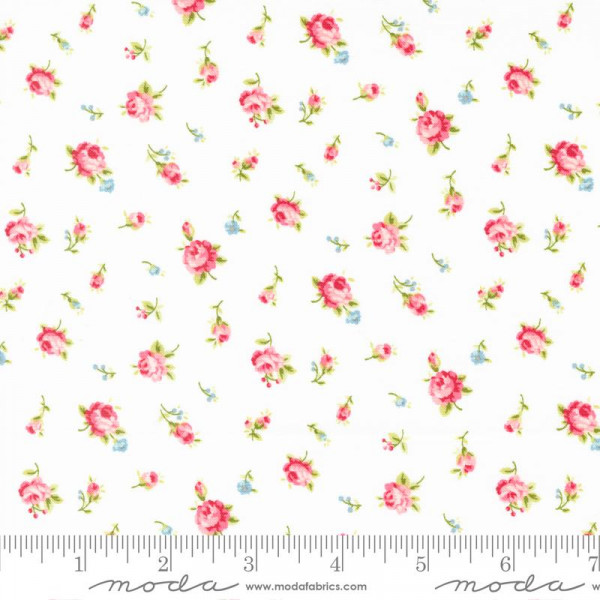 Brenda Riddle Design Ellie Small Roses off white