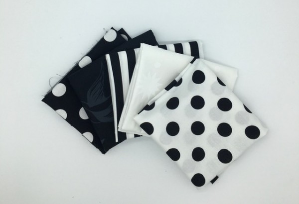 Fat Quater Set Tula Pink black and white linework