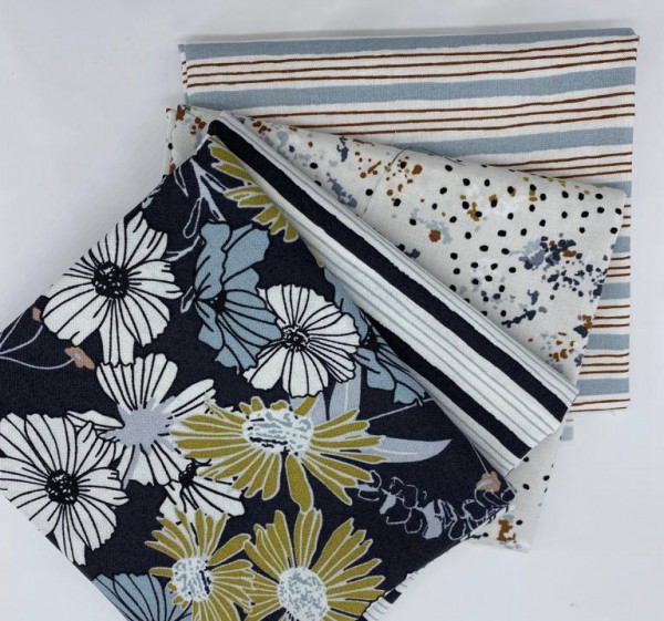 Fat Quarter Set Wallflower Hope Johnson blue