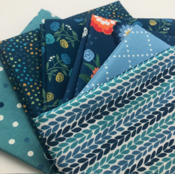 Fat Quarter Set CLover & Dot CluckCluckSew blue