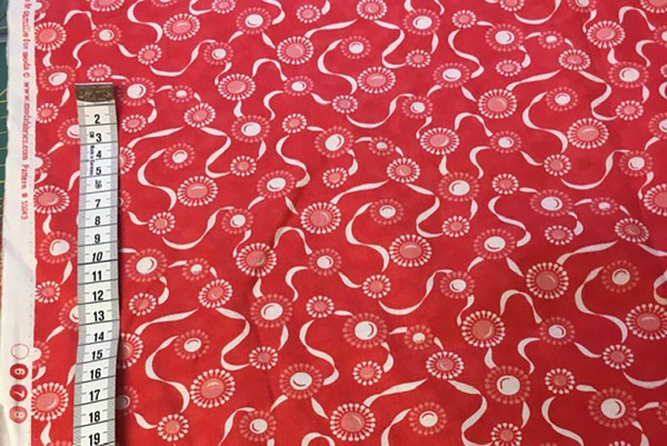 Bonnie & Camille Flowers red